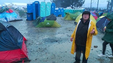 Norbert Blüm im Flüchtlingscamp